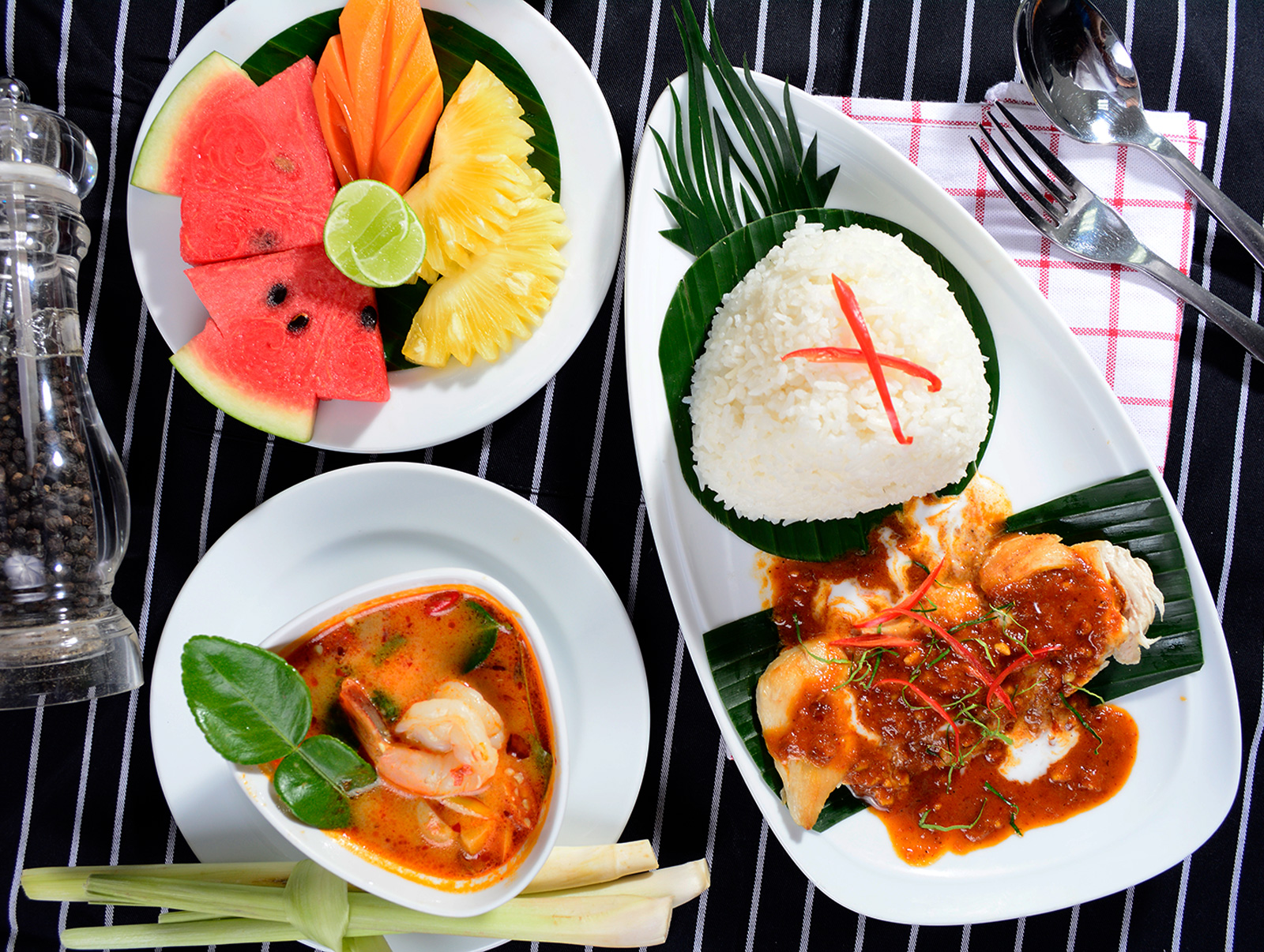 Thai Set Menu 300Baht CHILLAX RESORT