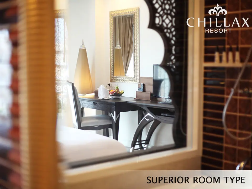 Superior hotel room with whirlpool bathtub — view 4
