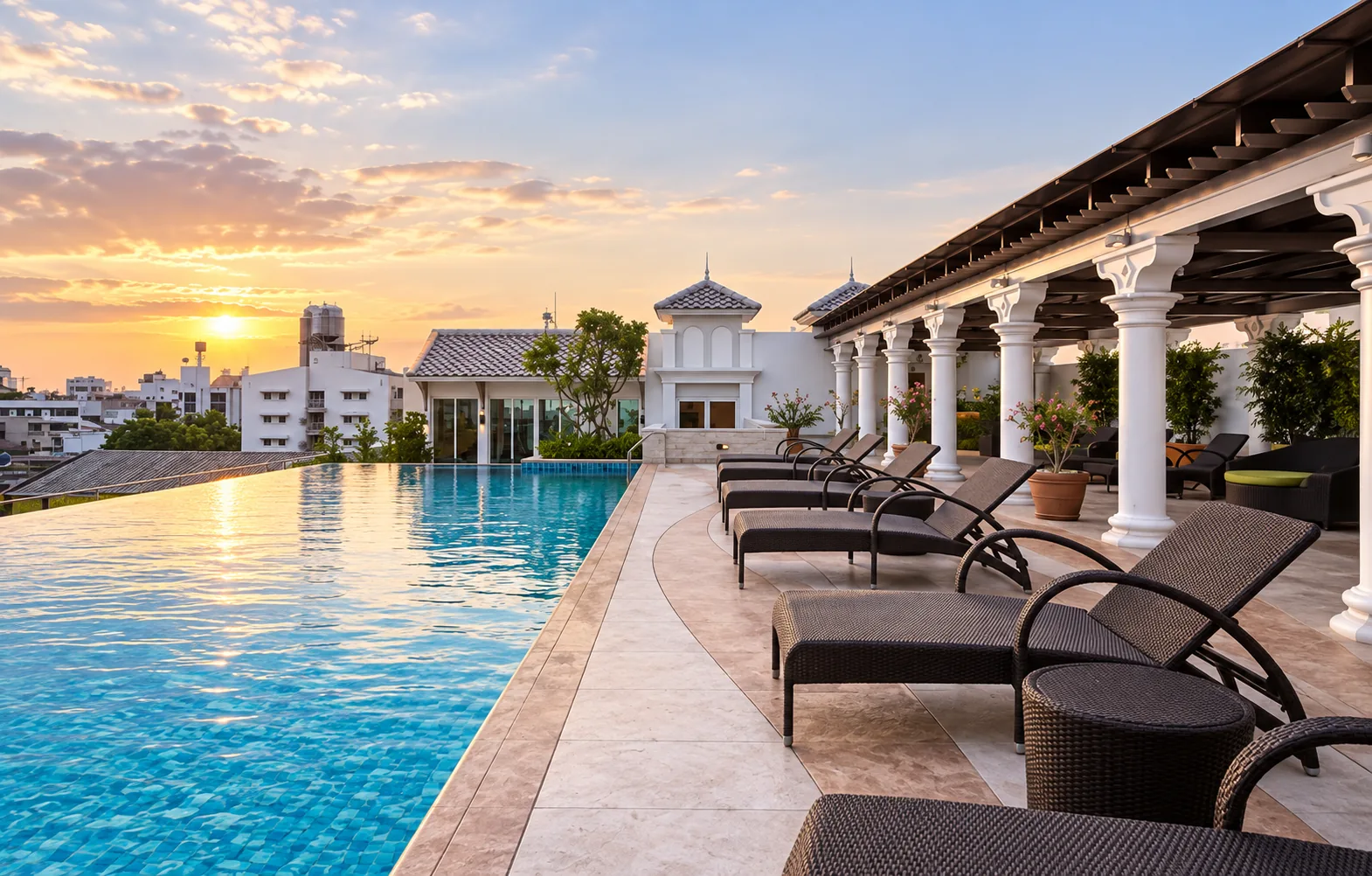 Rooftop Swimming Pool at Chillax Resort