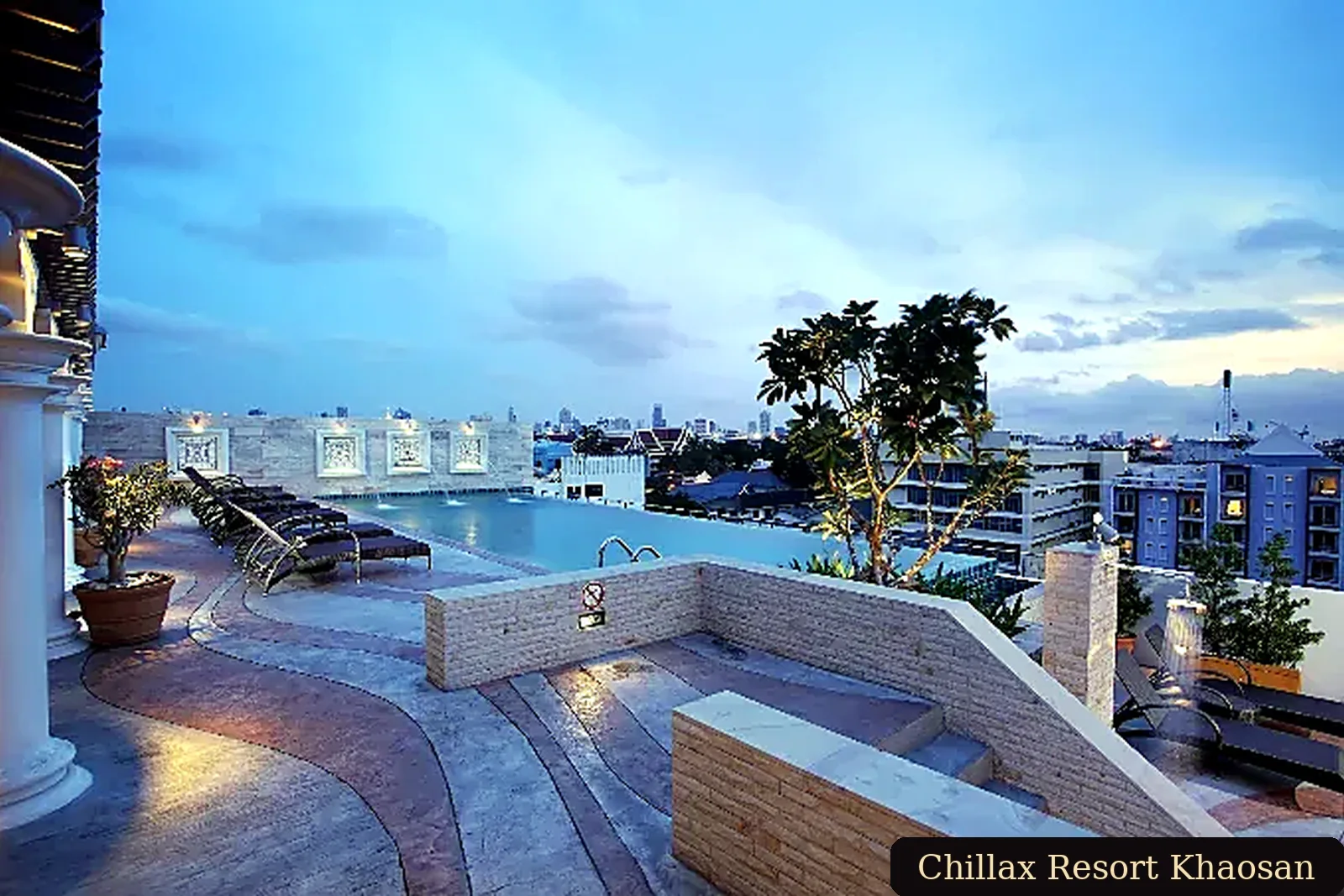 Chillax Resort Khaosan rooftop pool above Bangkok Old Town