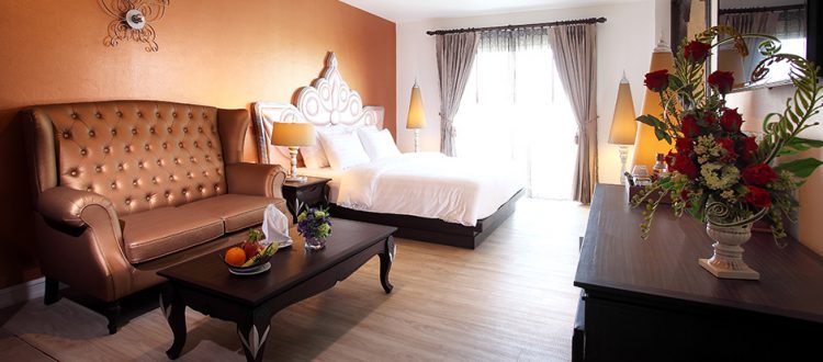 Best luxury hotel near Khaosan road