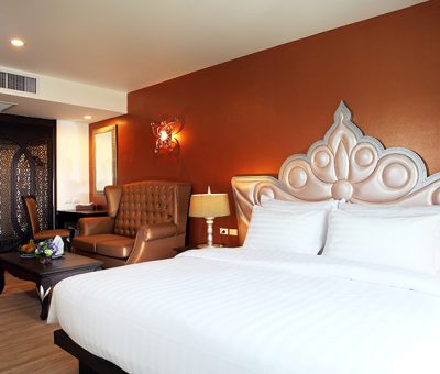 Luxury hotel near Khaosan road